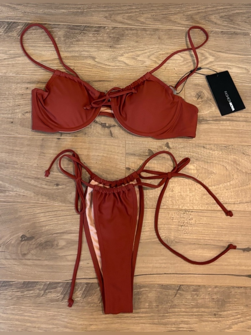 Fashion Nova Ruched Underwire Bikini Set Burgundy Rust NWT Size Medium